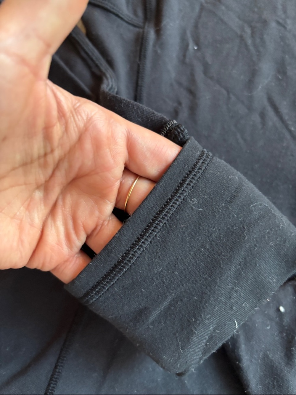 Lululemon Athletica Black Lightweight Hooded Long Sleeve Top - Picture 3 of 10